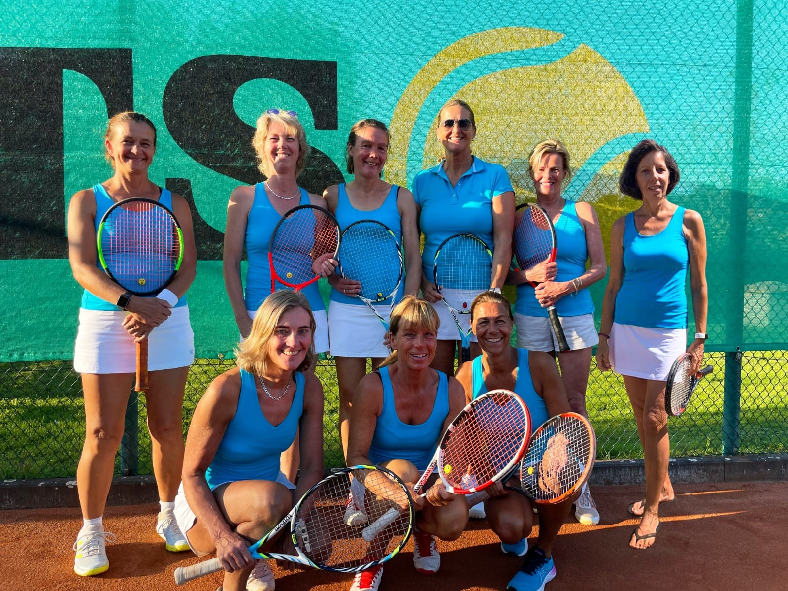 Die Damen 50 des ITC nach dem Aufstieg in die Regionalliga